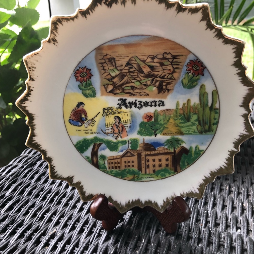 Vintage Arizona 1960’s Souvenir Plate Edges Gold